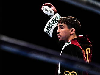 Michael Conlan moves another s...